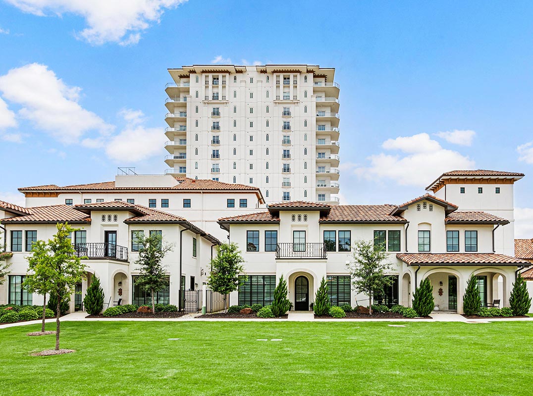 High Rise Convenience And Amenities
