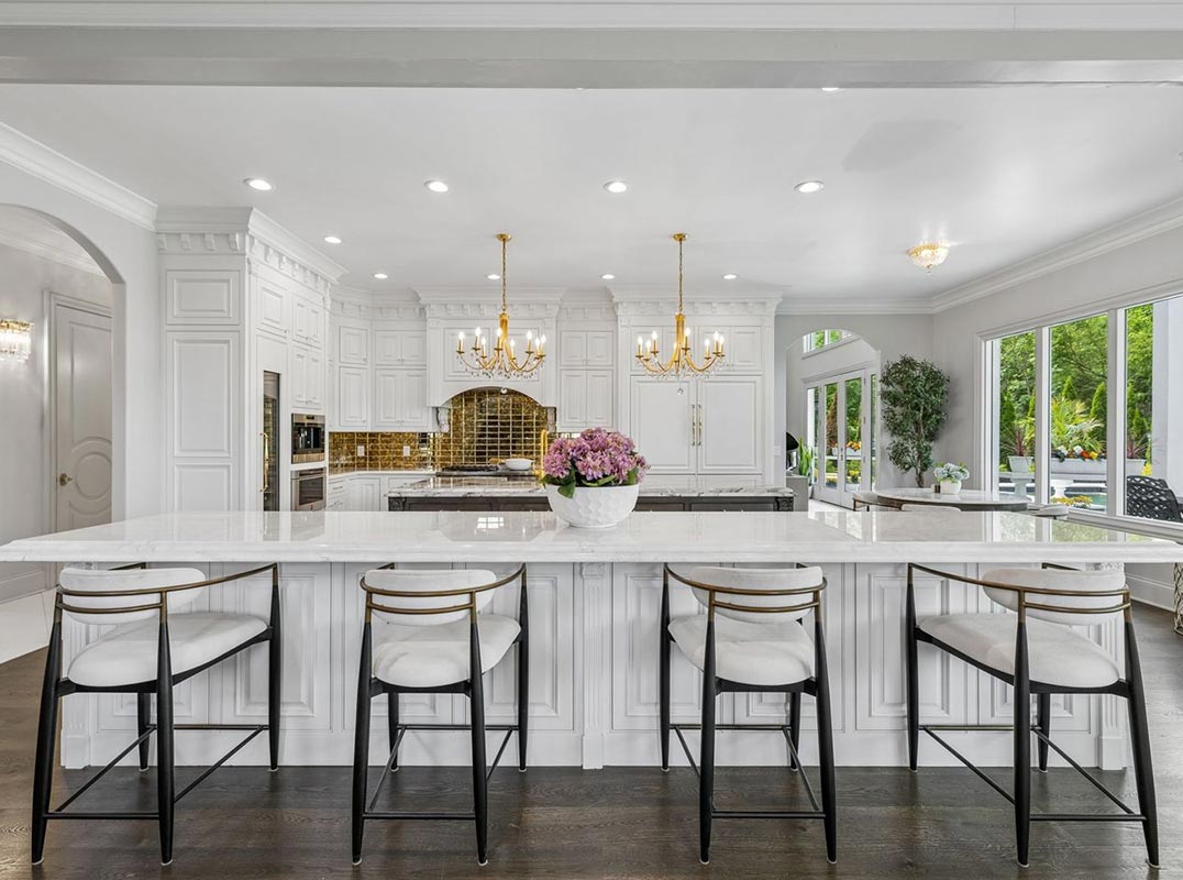 A Breathtaking Contemporary Estate With Clean Architectural Lines, A Resort-Style Pool, And Private Surroundings.
