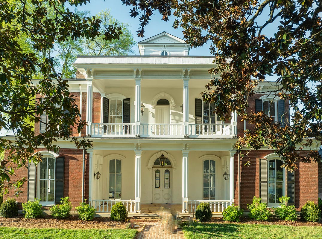 Magnolia Hall -- The Queen Of Franklin