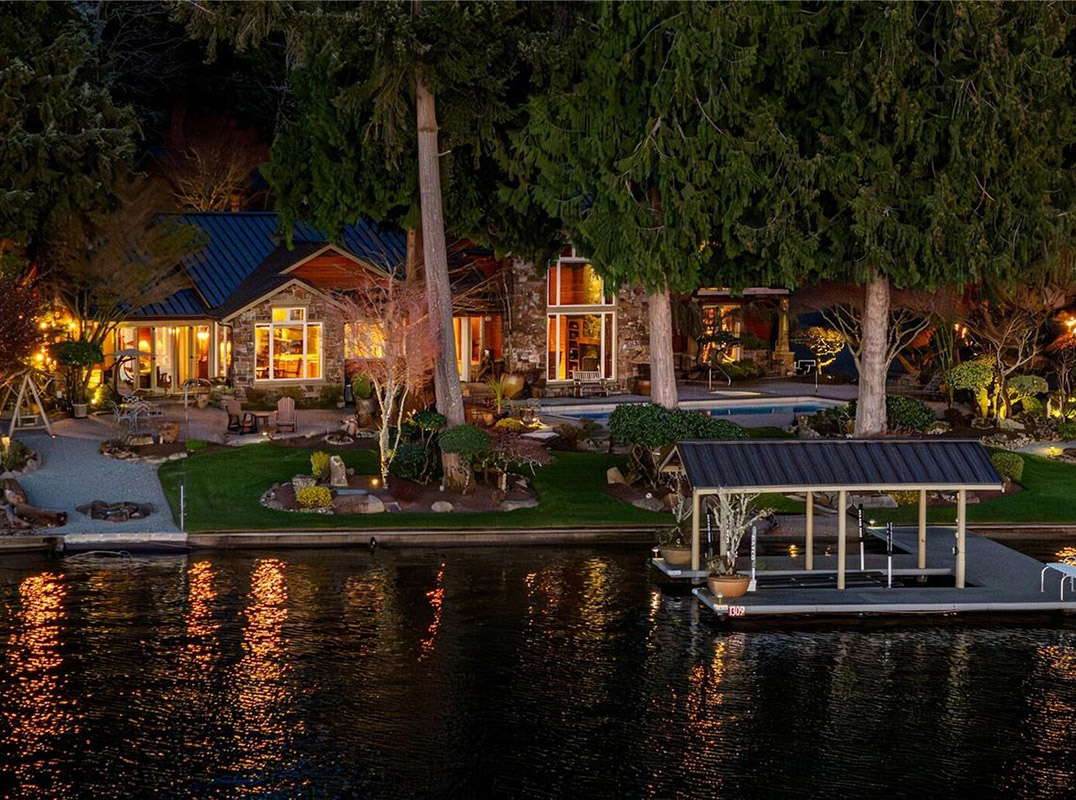 Rare Snag Island Residence