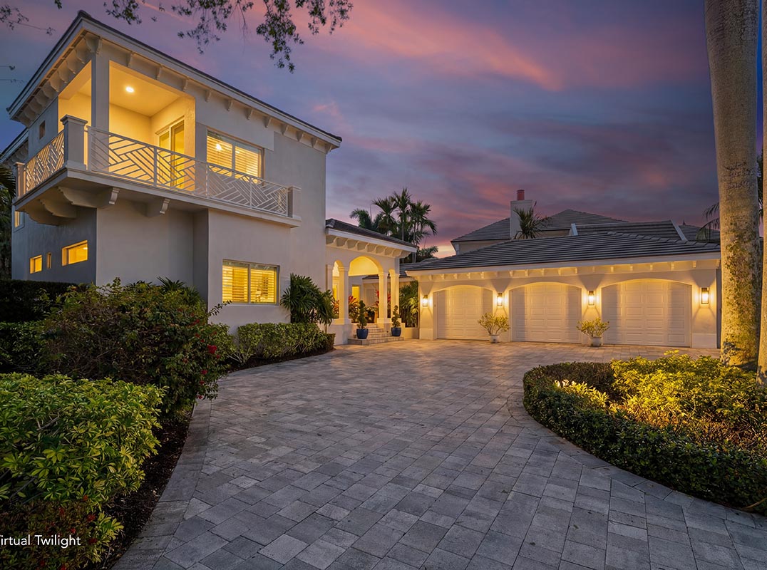 Remodeled CBS Pool Home in the Prestigious Loxahatchee Club