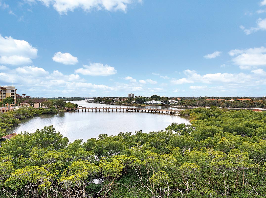 Admiral Building at the Jupiter Yacht Club