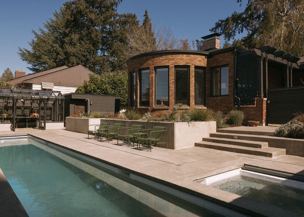 Echoes of Mérida, Marfa, and Judd