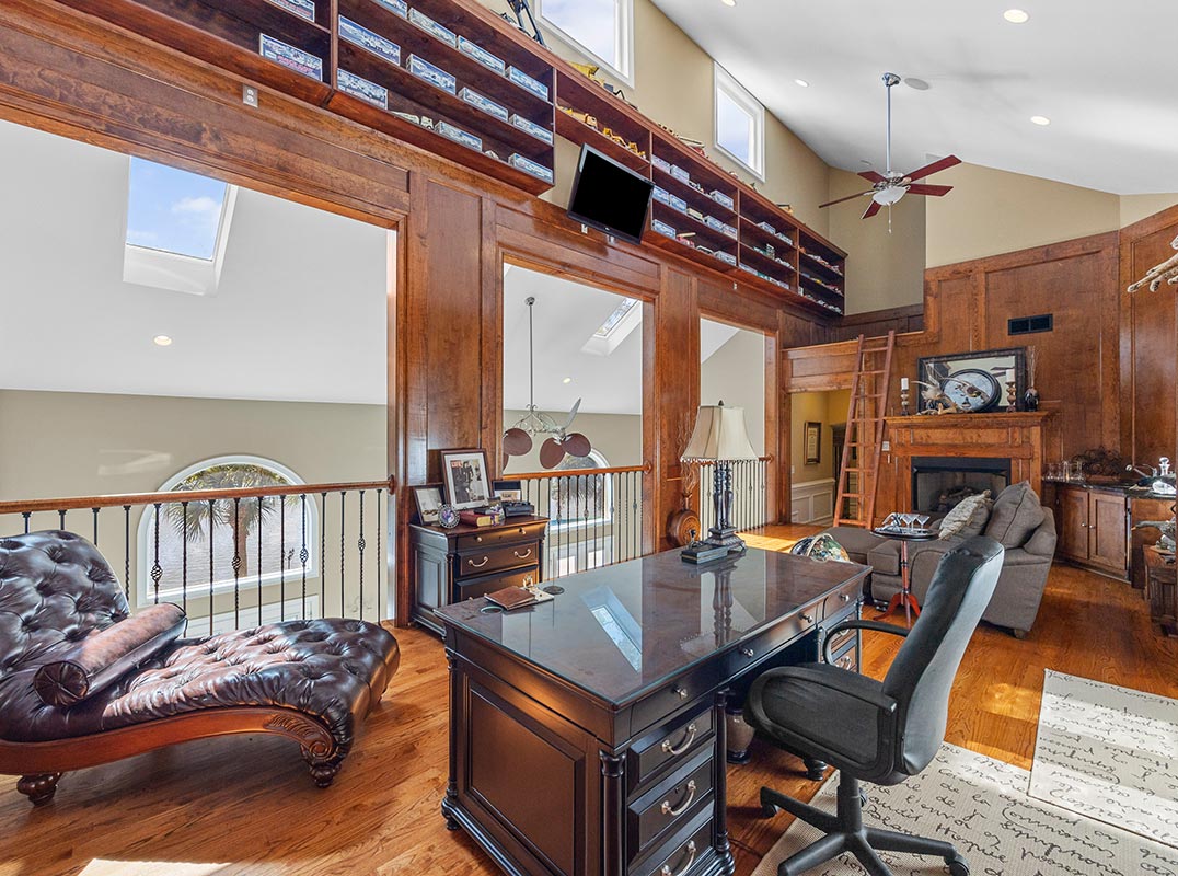 Custom-built Waterfront Home on Lake Wylie