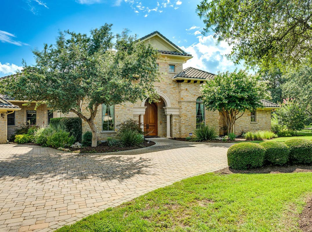 Gated Arbolago Community