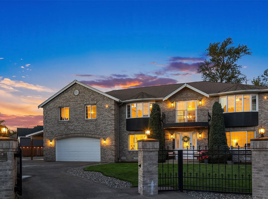 Custom Built Bonney Lake Estate