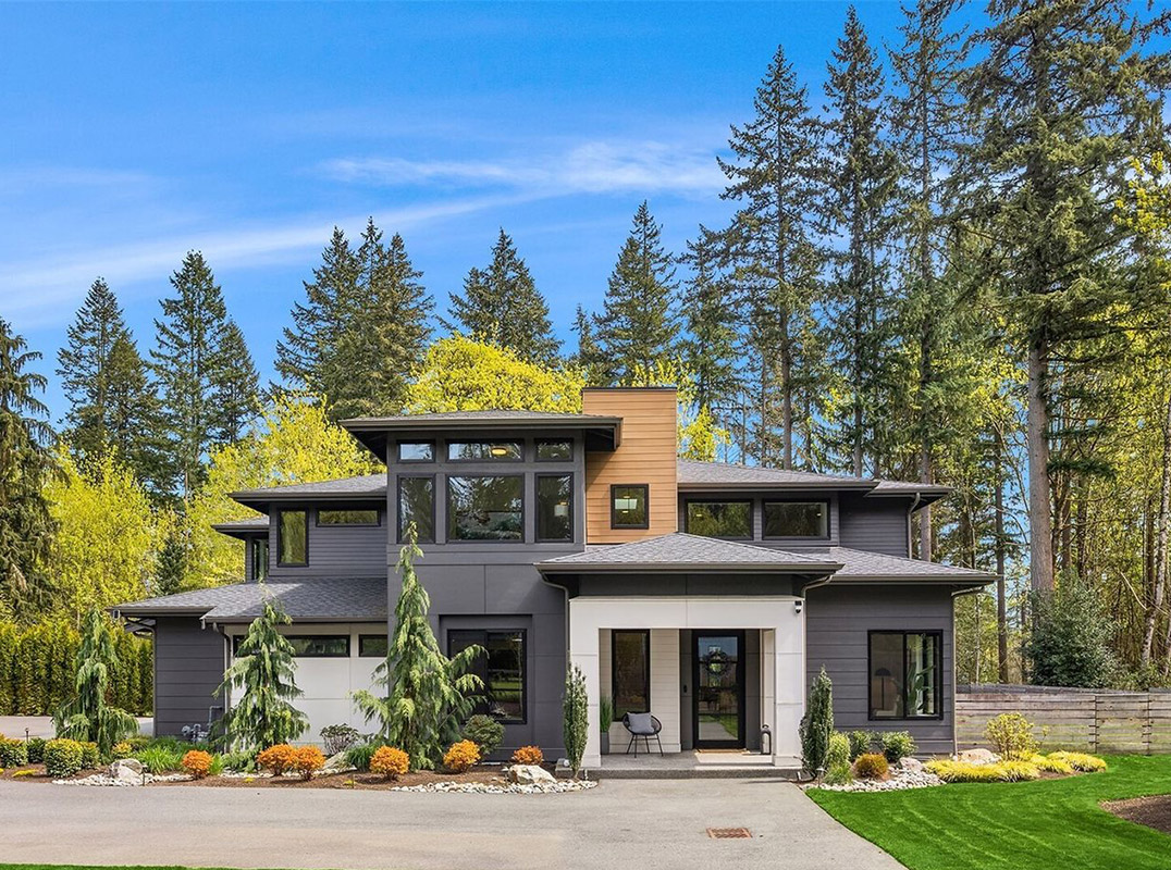 Contemporary Woodinville Residence