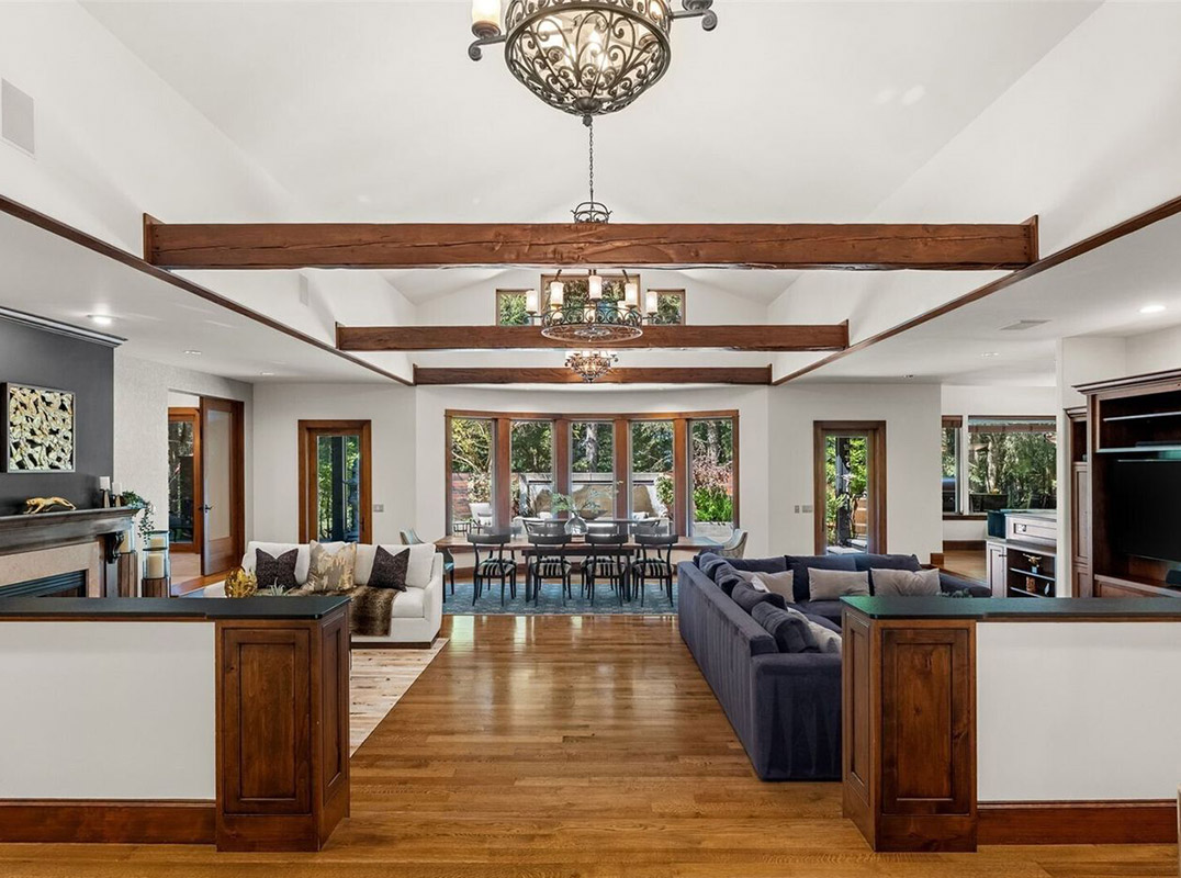 Incredible Canterwood Residence
