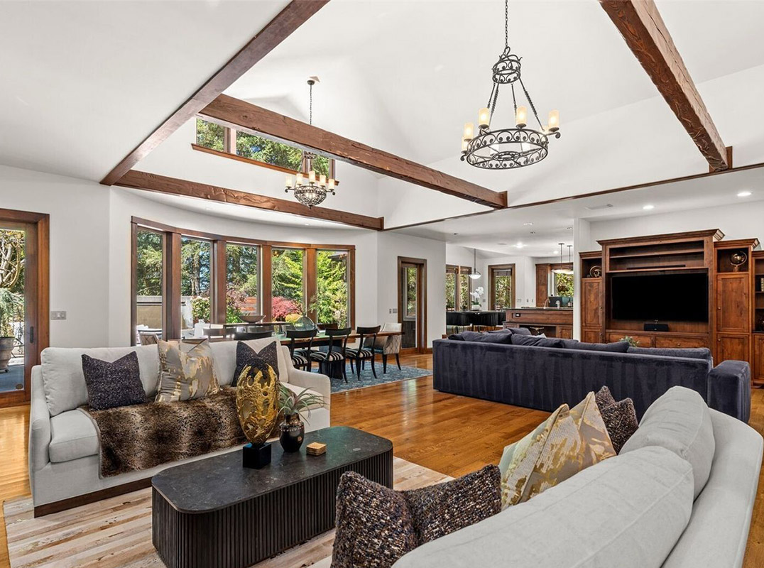 Incredible Canterwood Residence
