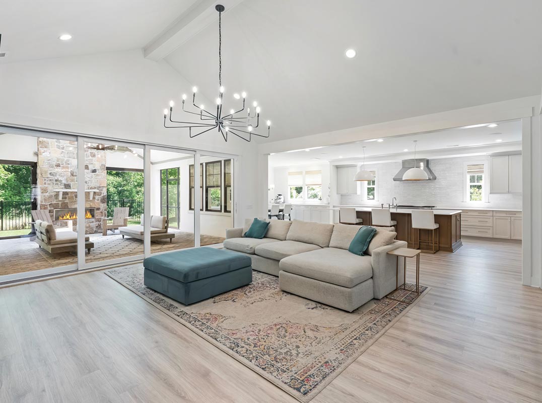 Luxury Living in Oak Farm