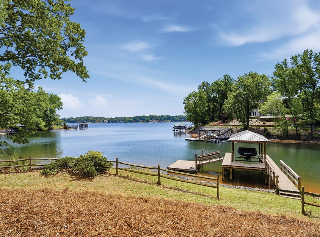 Breathtaking Main Channel Sunrise Views over Lake Wylie