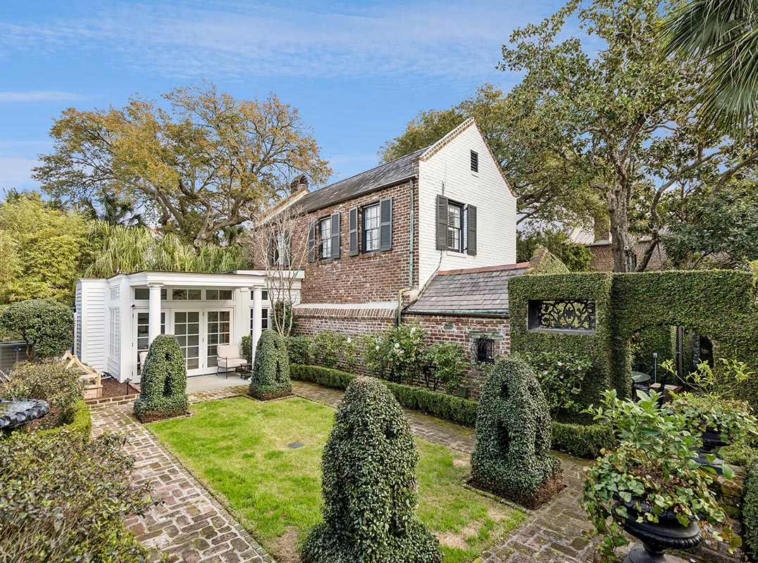 Desirable Historic Charleston Location Circa 1780
