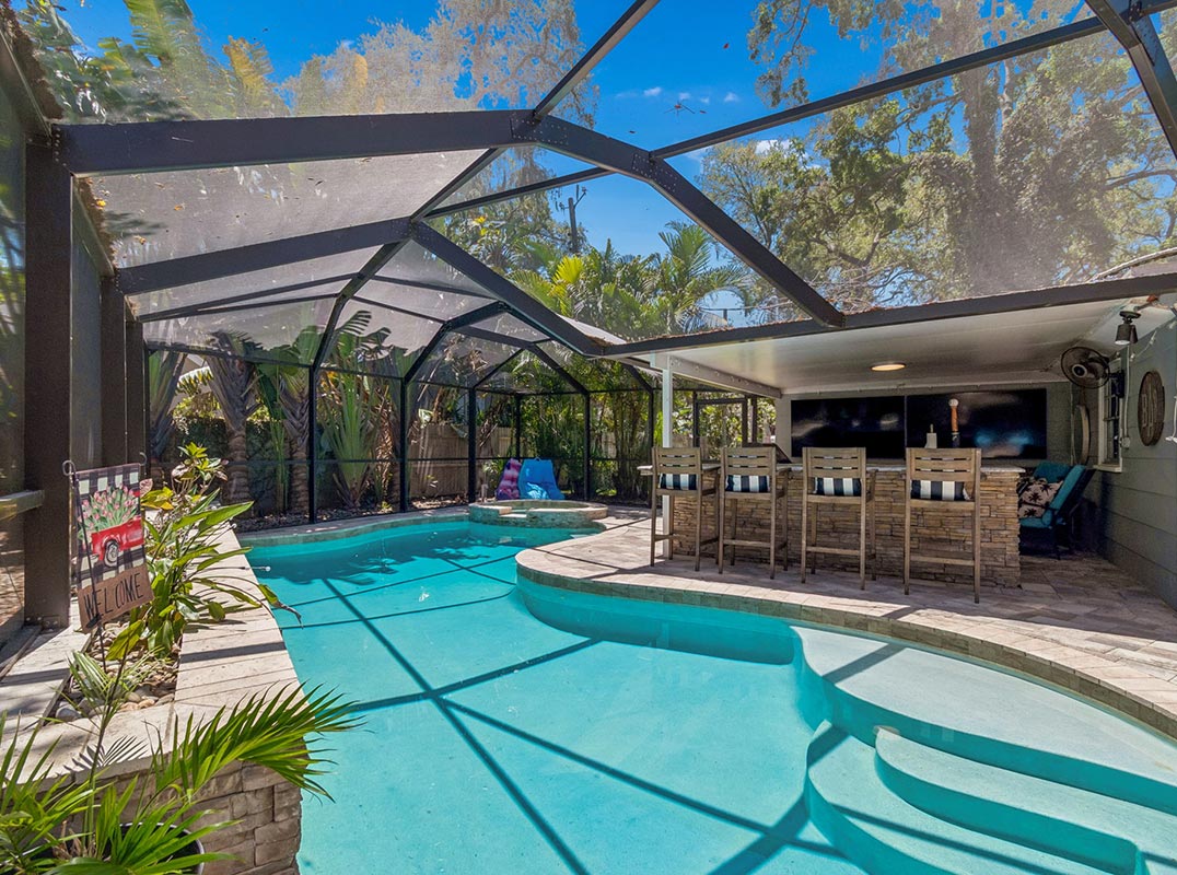 Charming 5 Bedroom Pool Home + Detached Office
