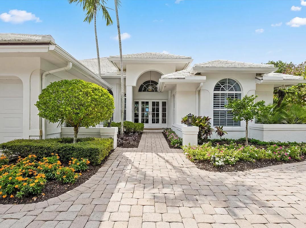 Exceptional Residence Nestled Wthin The Loxahatchee Club