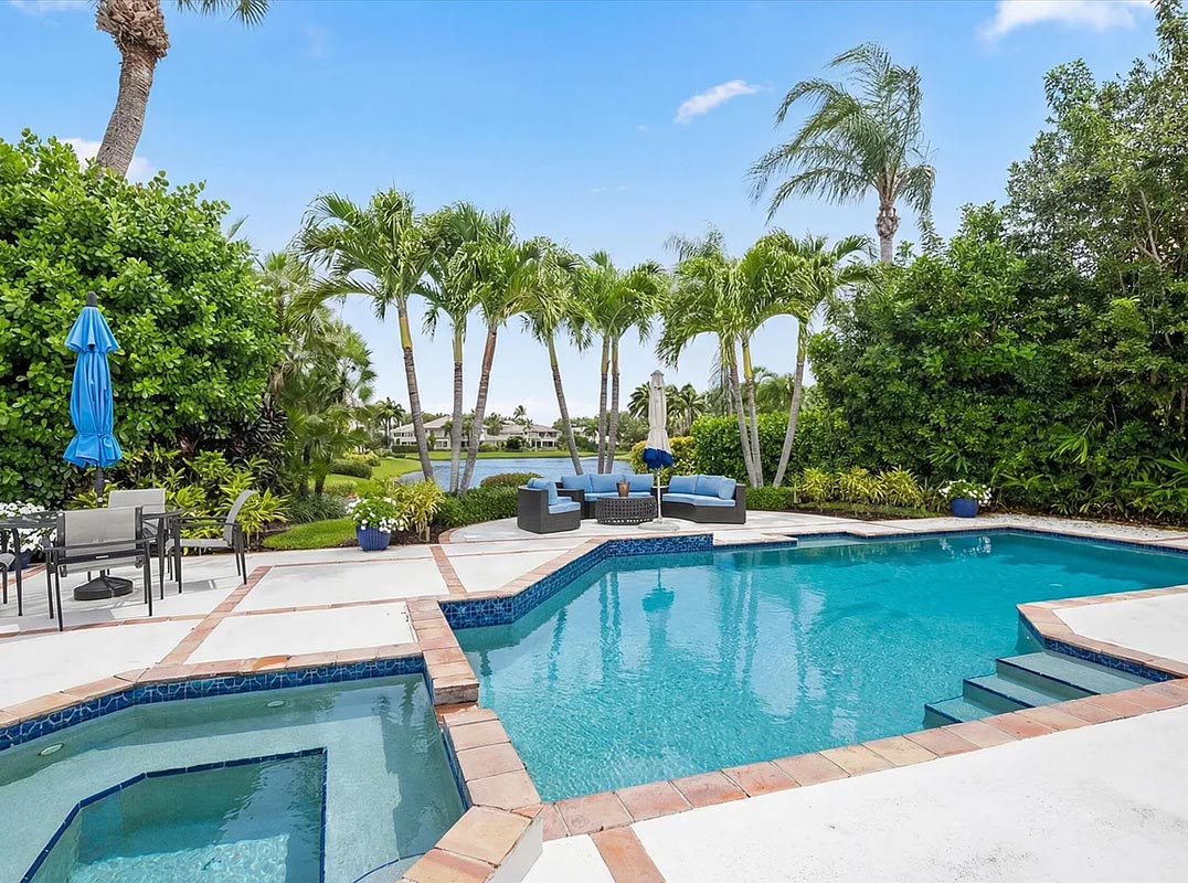 Exceptional Residence Nestled Wthin The Loxahatchee Club