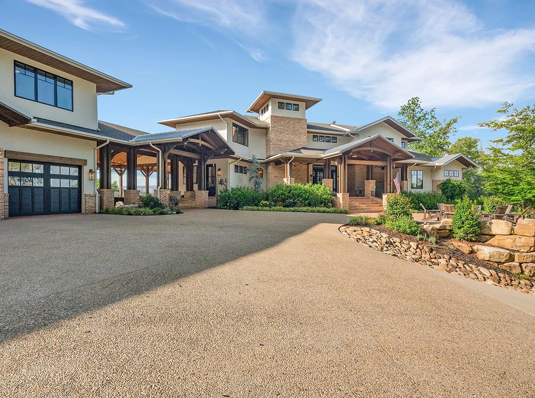 Mountain Estate with 36.79± Private Acres in Mills River