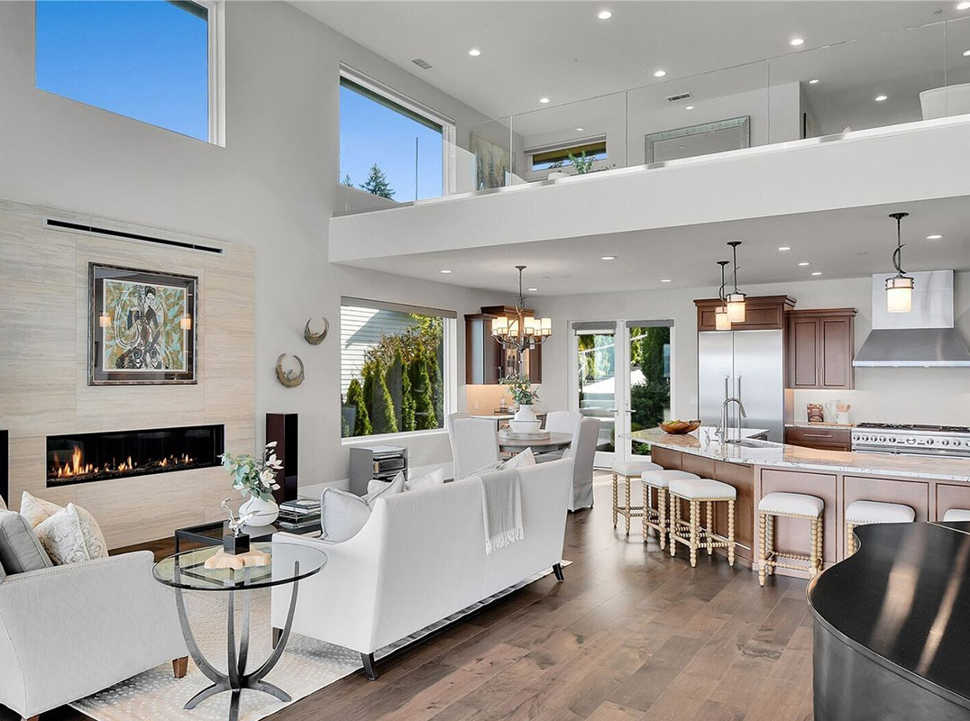 Architecturally Refined Waterfront Estate