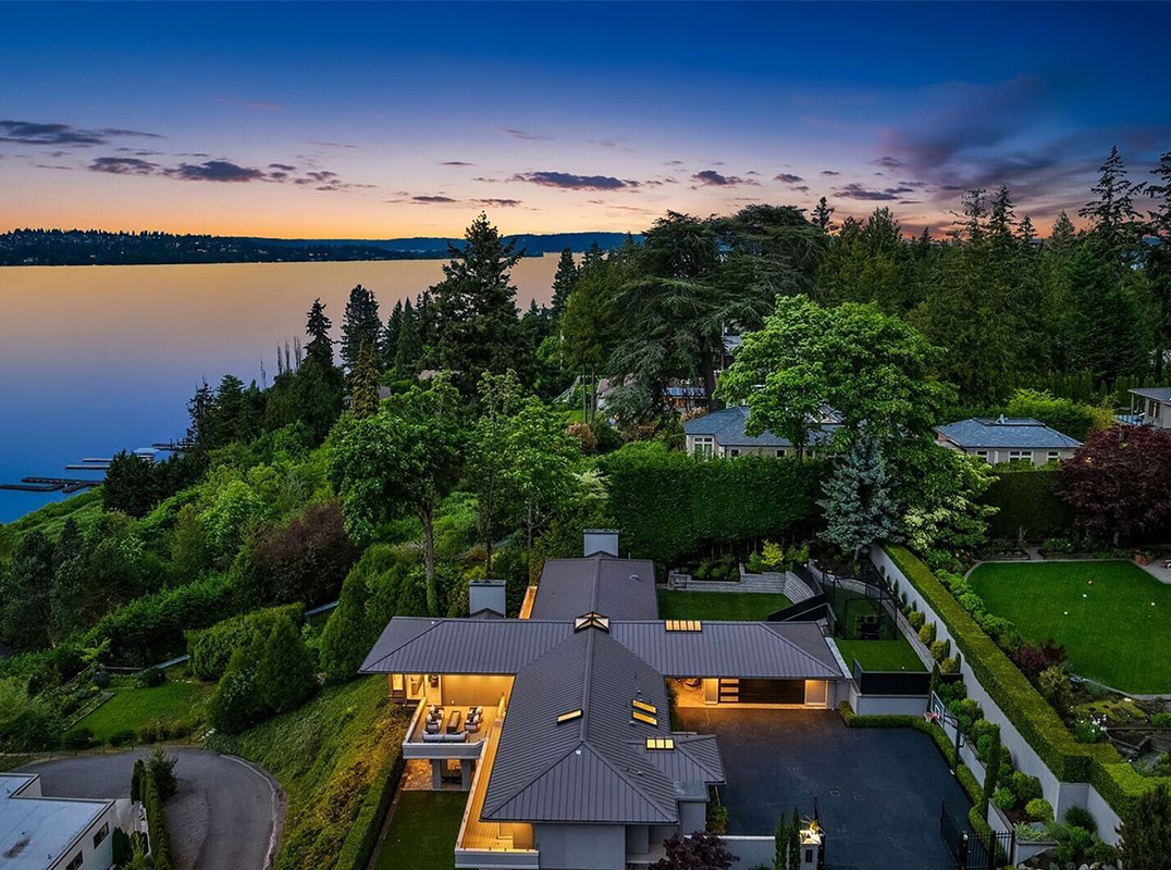 Transcendent Medina Estate