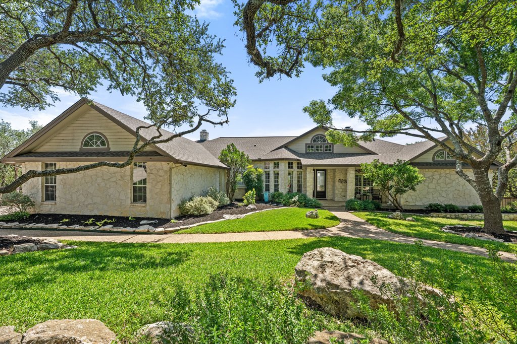 Estates At Champions Run