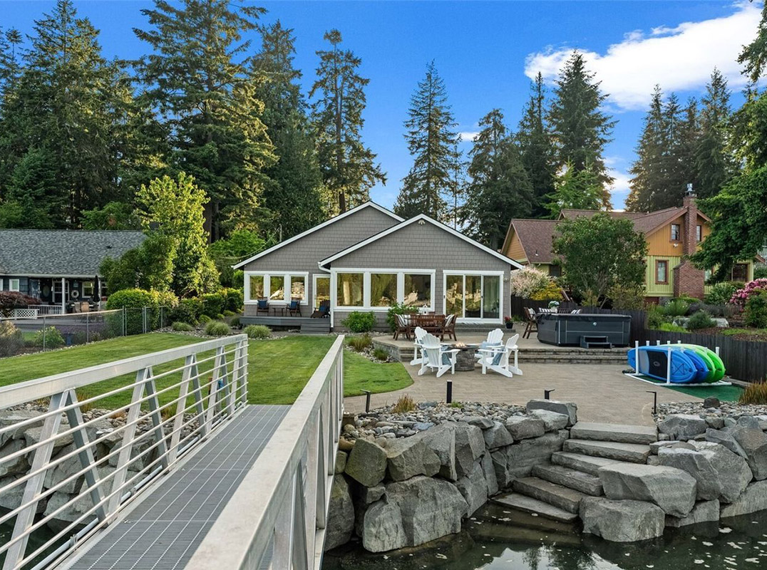 Rare Waterfront Residence
