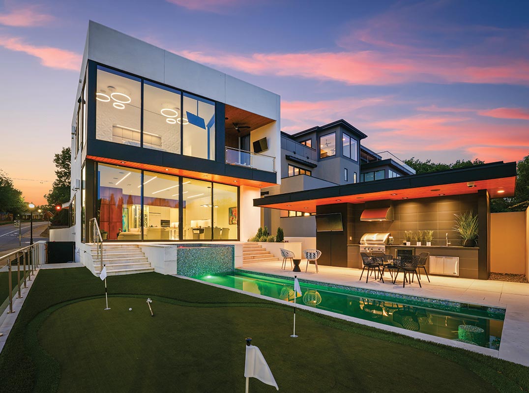 Modern Architecture with Unrivaled Skyline Views