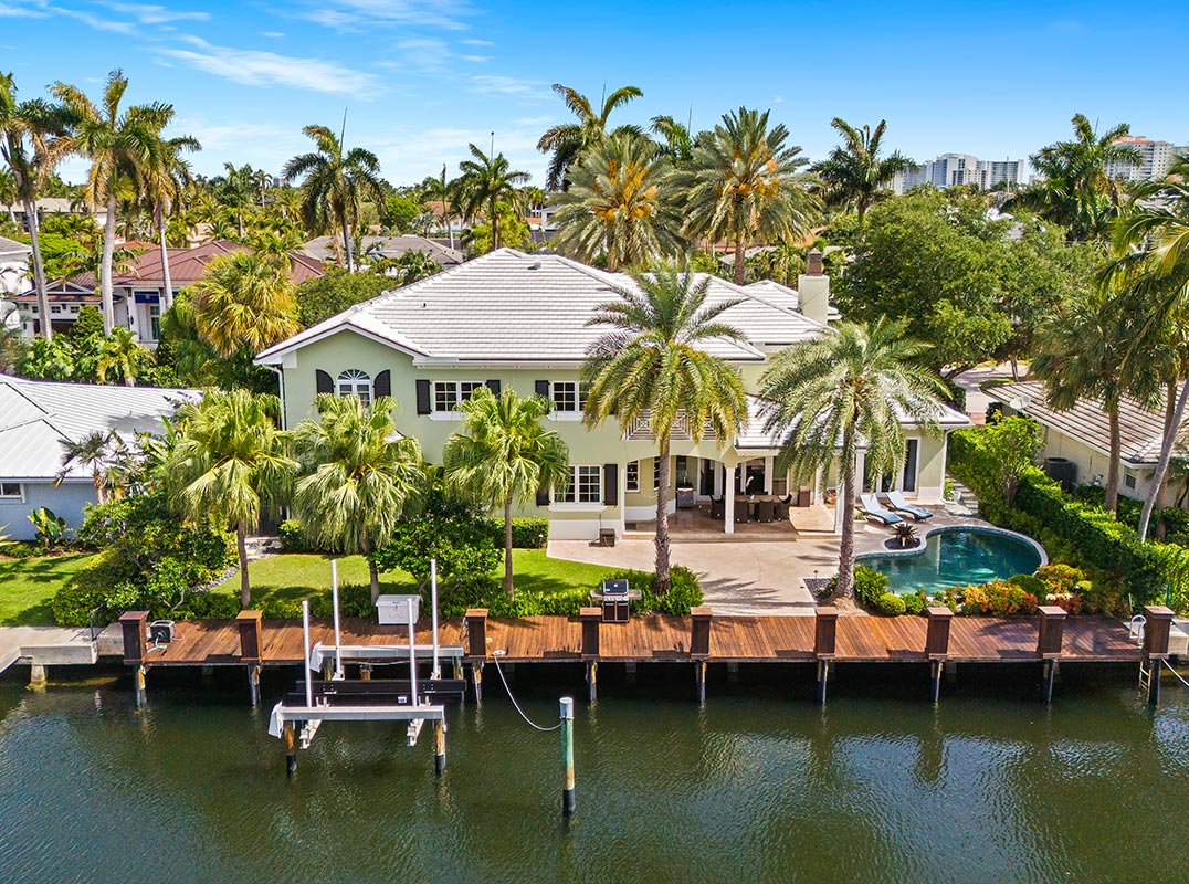 Exquisite Deepwater Estate With Unprecedented Views