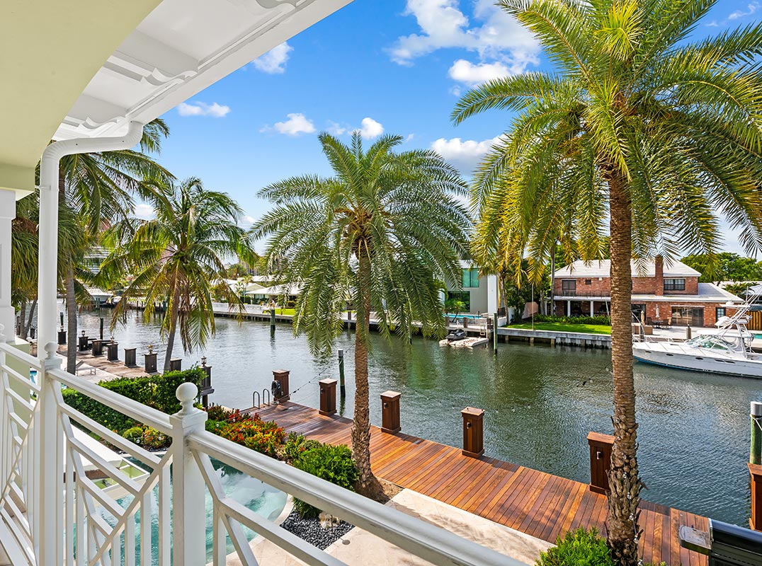 Exquisite Deepwater Estate With Unprecedented Views