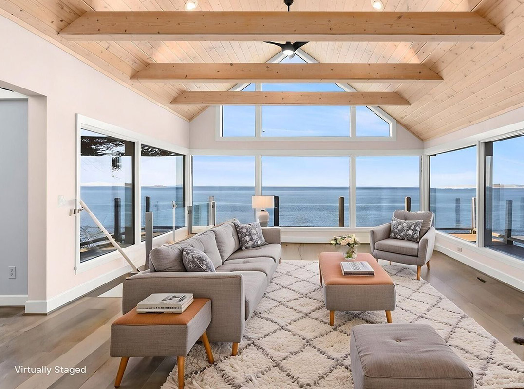 Inviting Port Townsend Retreat