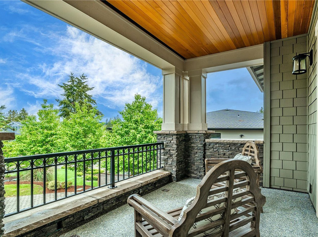 Sophisticated West Bellevue Luxury
