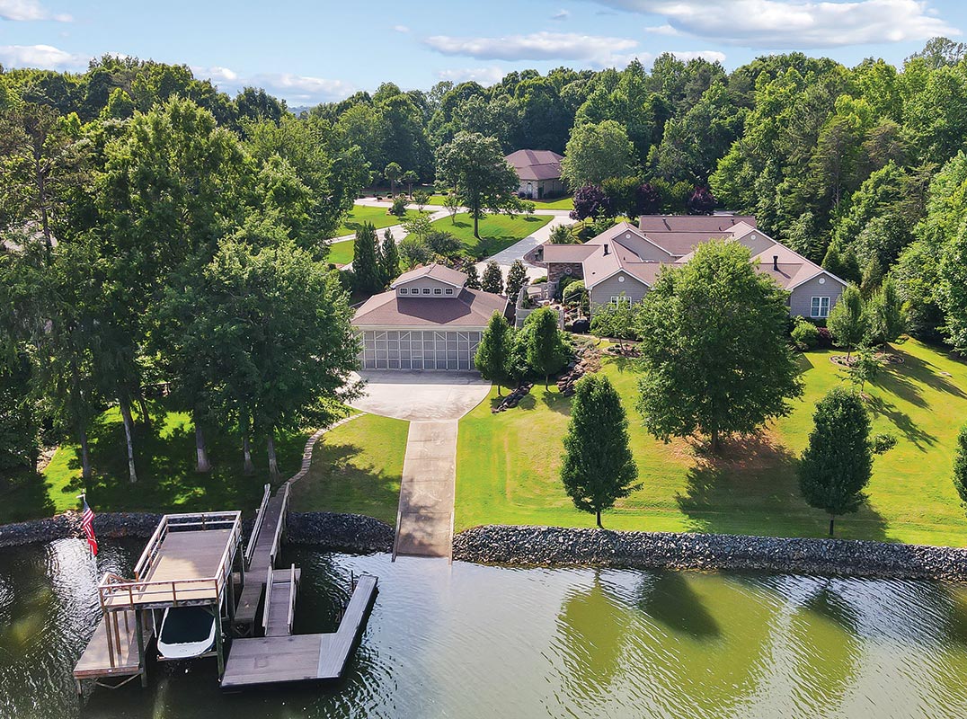 Exceptional Waterfront Living on Lake Wylie