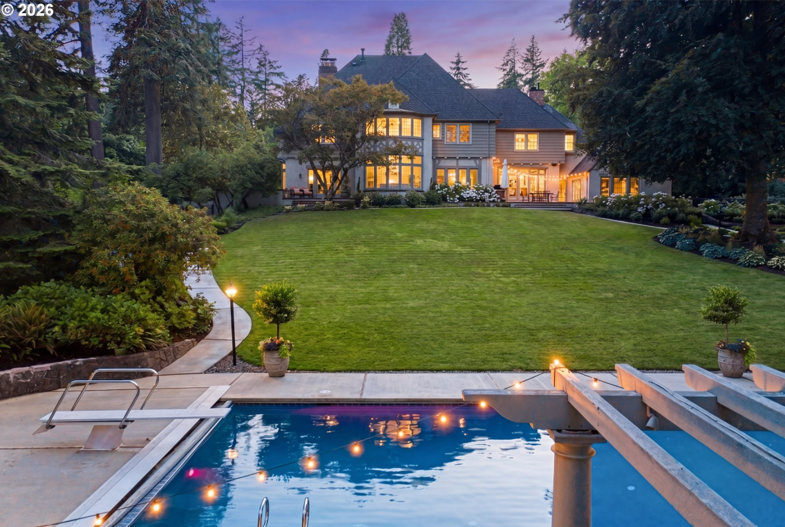 11,000 Square-Foot, 2 Acre Dunthorpe English Estate