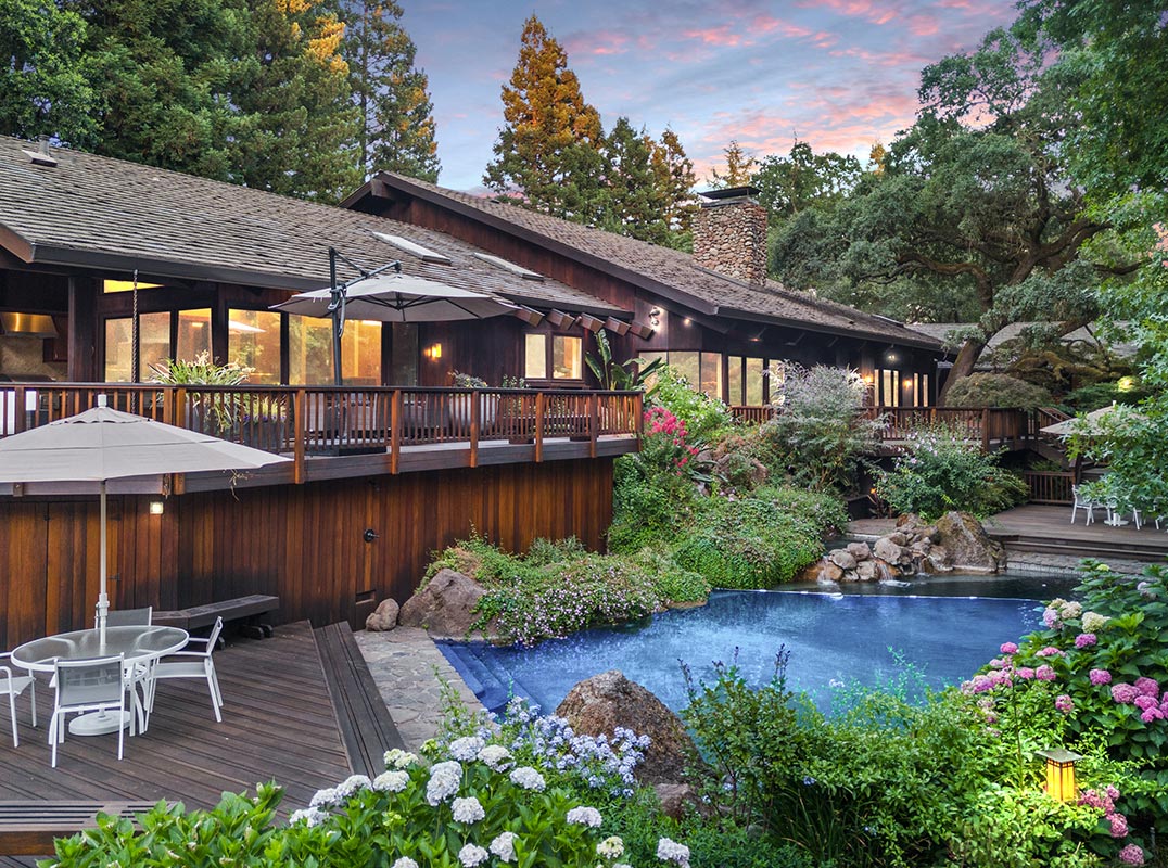 Luxury on Retreat