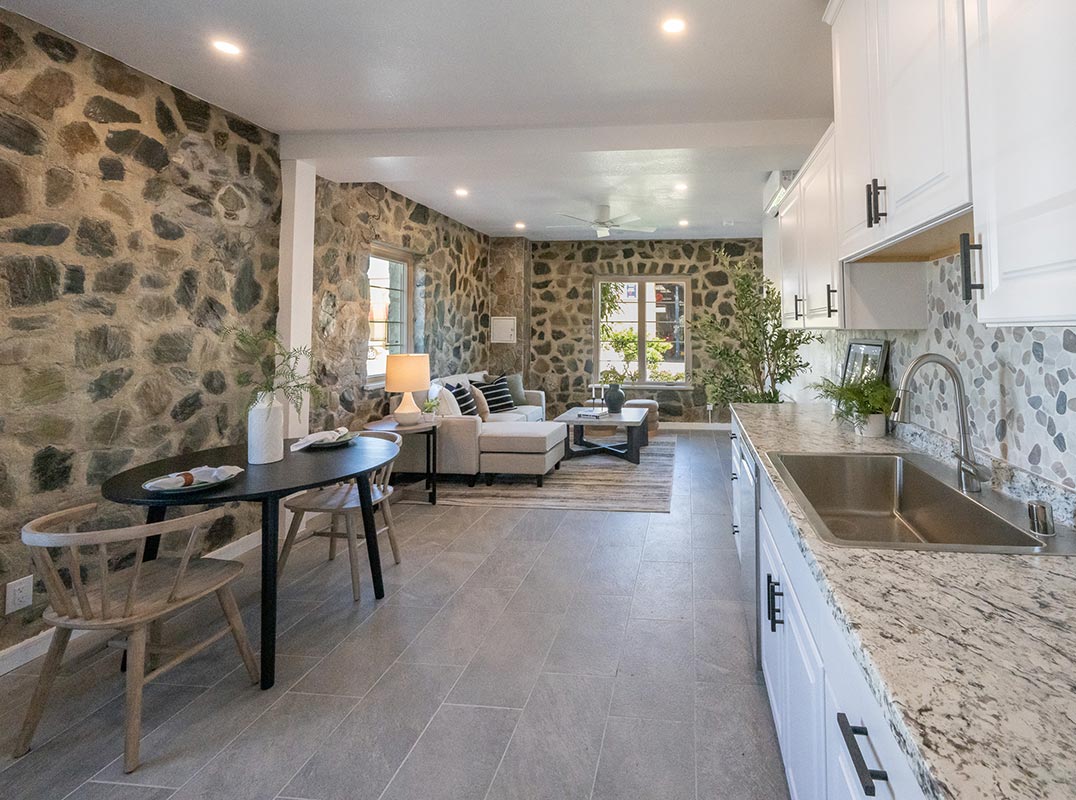 Turnkey in Downtown Auburn