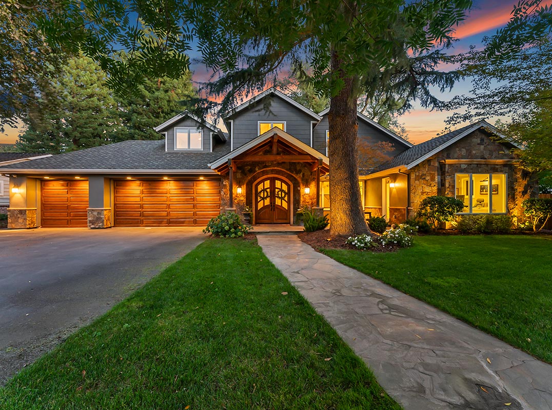 An Entertainer’s Estate, Thoughtfully Appointed