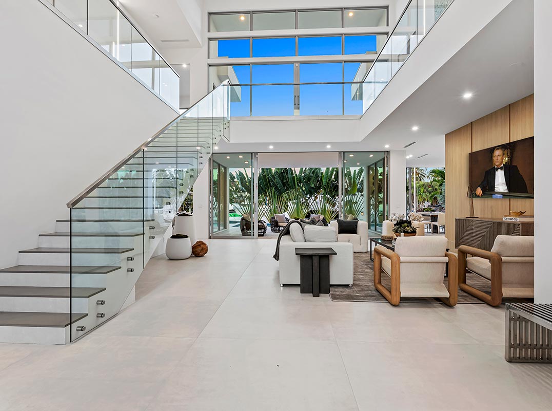 Las Olas Ultra Modern Estate