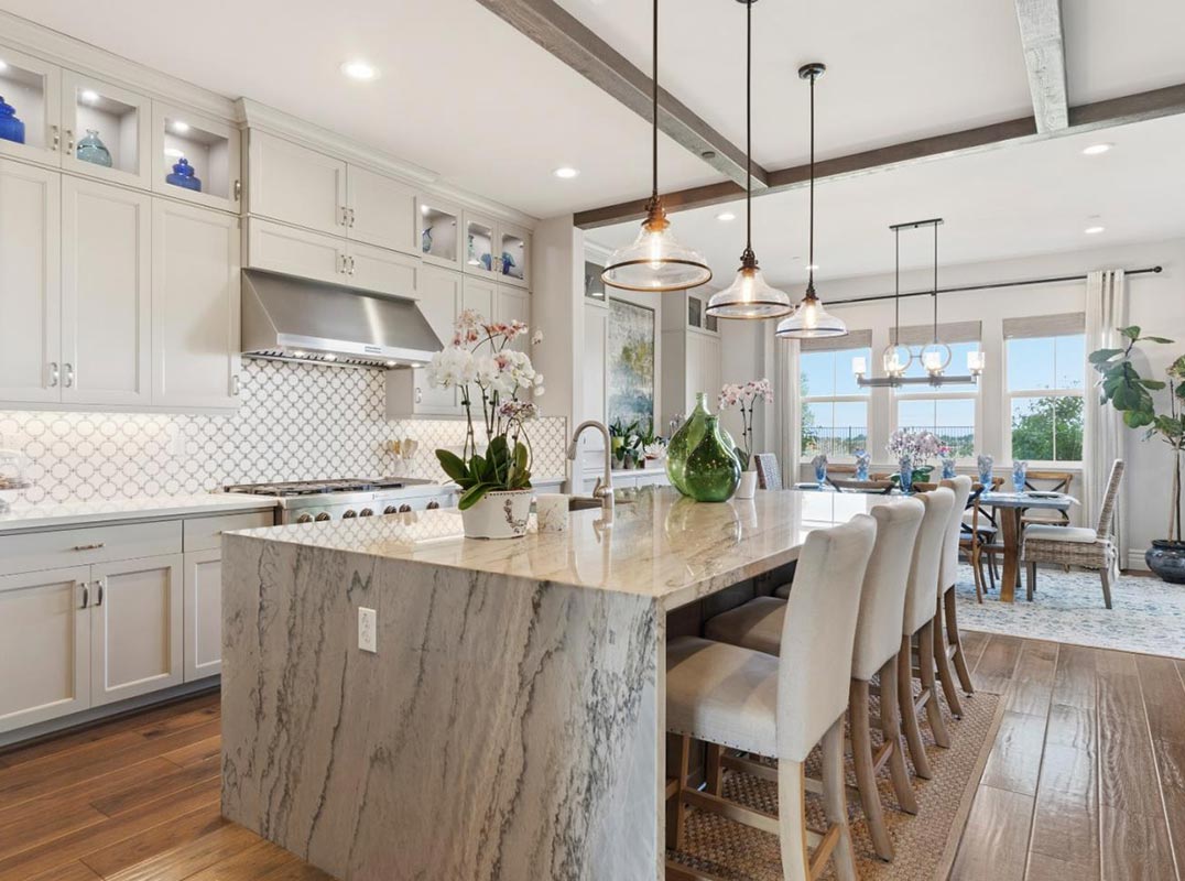 Refined Coastal Living with Sweeping Ocean Views