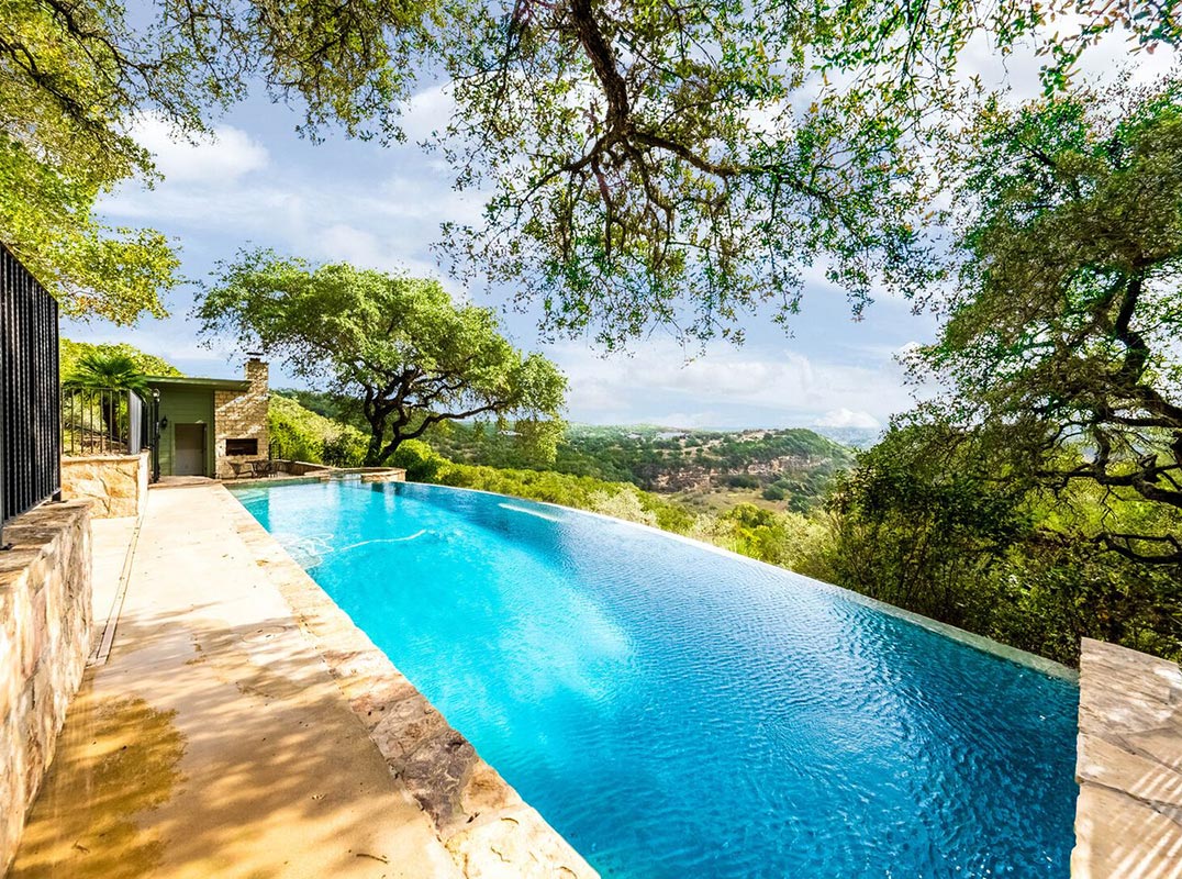 Hill Country Modern With Endless Views