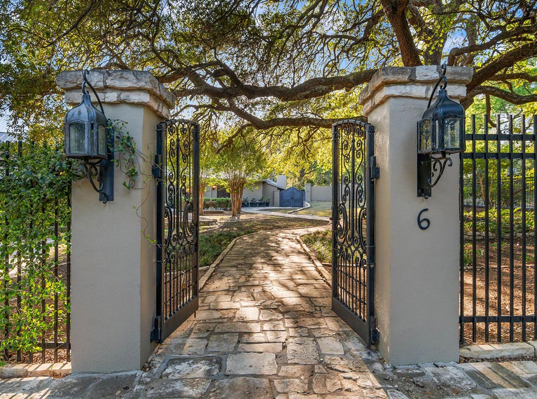 A Rare Fusion Of Privacy And Prestige 