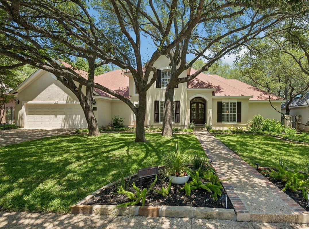Rare, Inwood One-Story Home