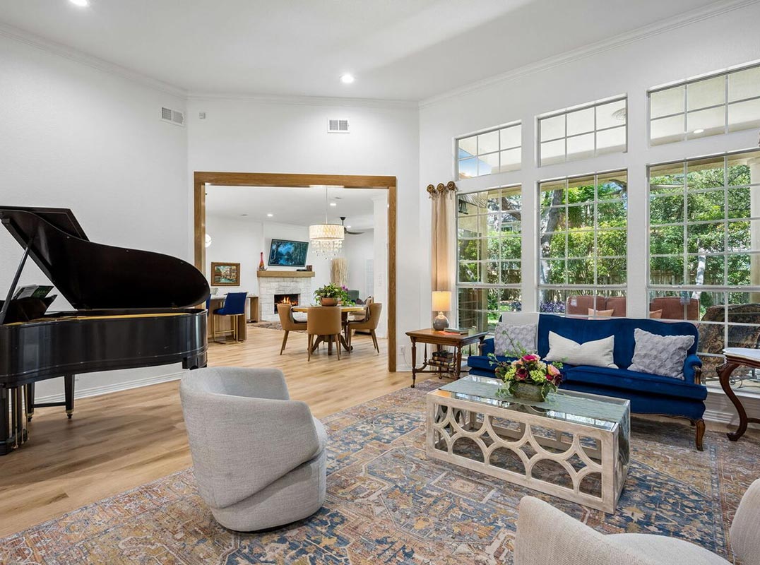 Rare, Inwood One-Story Home