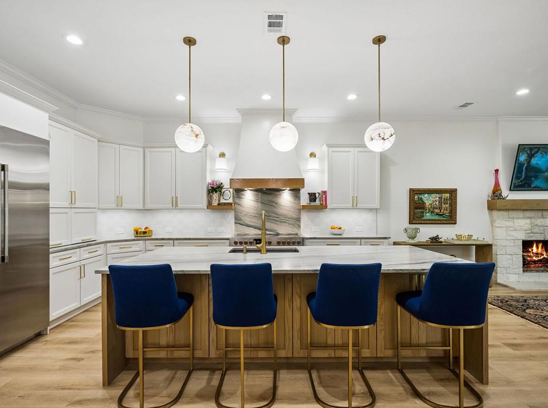 Rare, Inwood One-Story Home