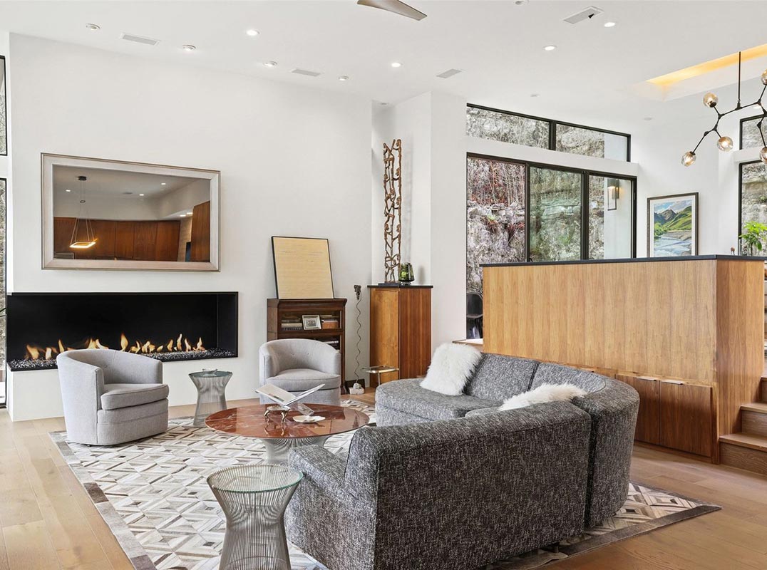 Modern Home In Westlake Hills With Panoramic Canyon Views
