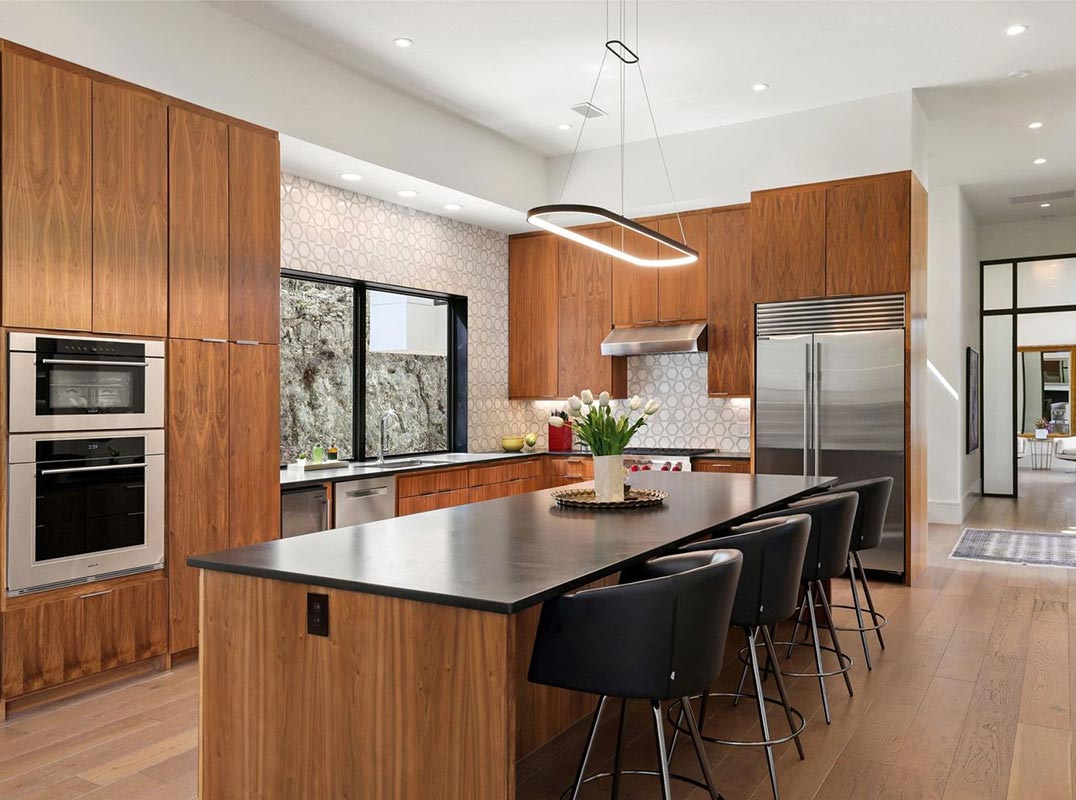 Modern Home In Westlake Hills With Panoramic Canyon Views