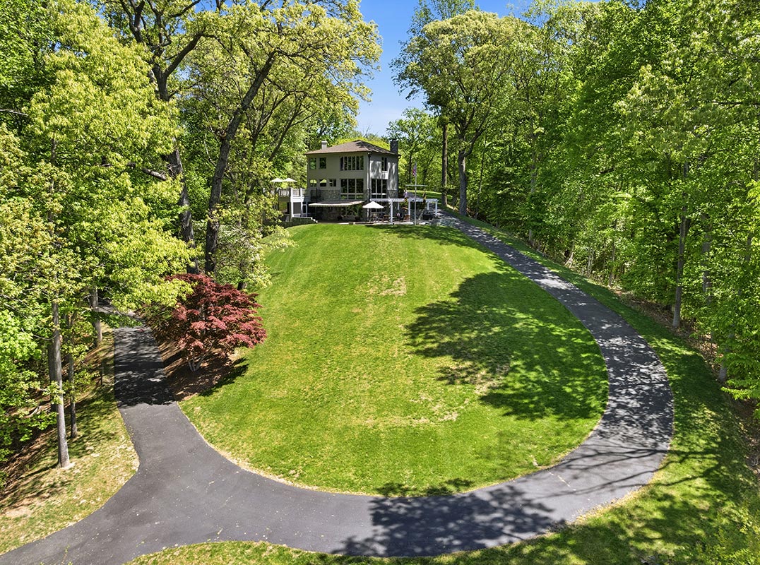 6.4-Acre Deep-Water Sanctuary