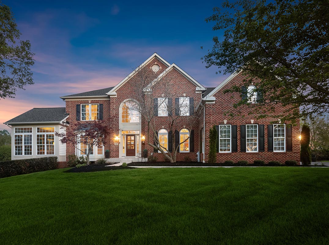 PRISTINE LUXURY ESTATE & ELEVATED RESORT-LIKE AMENITIES 