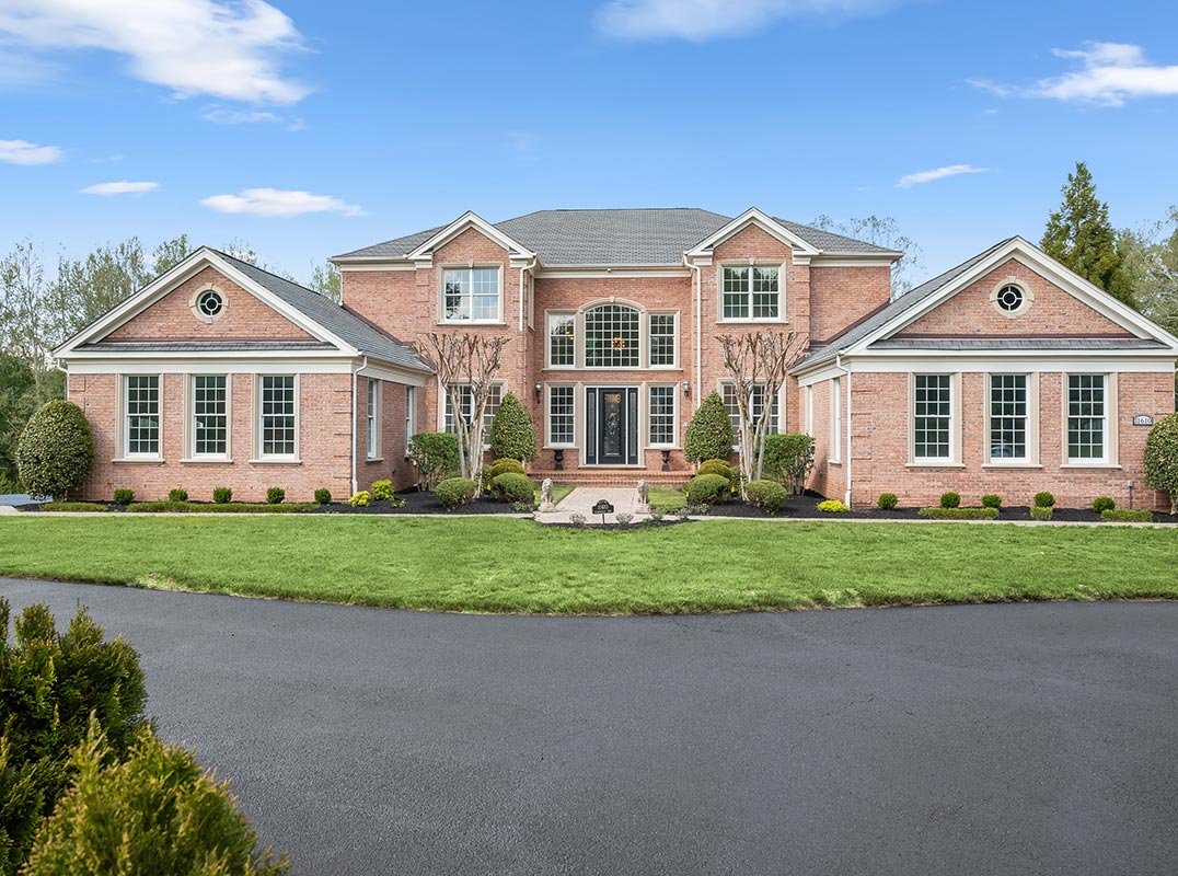 ELEVATED ESTATE HOME, IN-GROUND POOL, & PROFESSIONAL OFFICE 
