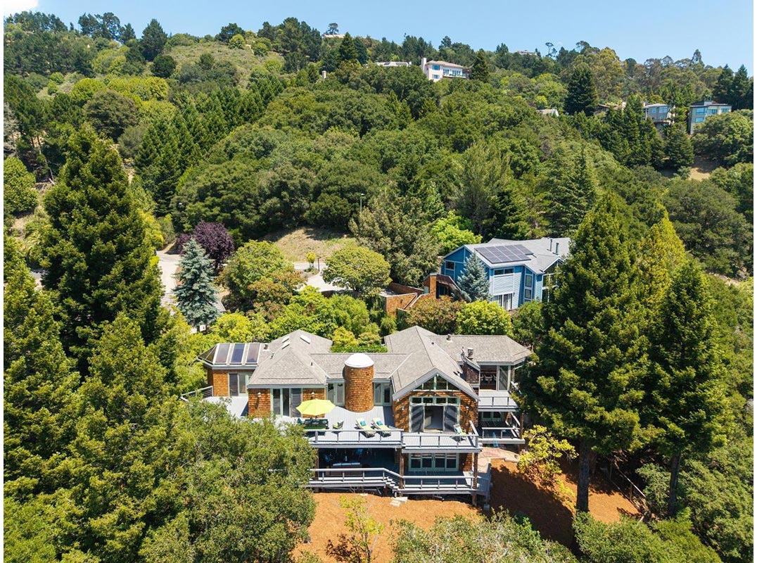 Architecture Serves As A Frame For The Shimmering San Francisco Skyline And The Bay