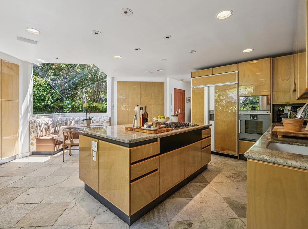 Architecture Serves As A Frame For The Shimmering San Francisco Skyline And The Bay