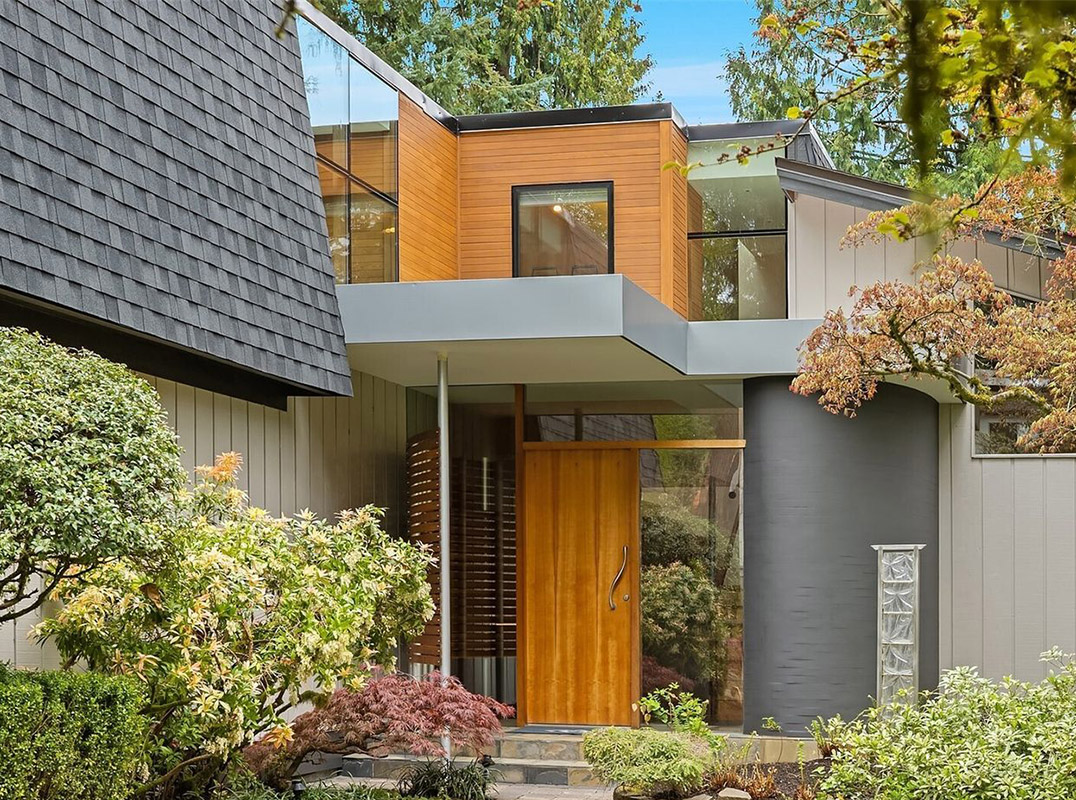 Architecturally Reimagined Clyde Hill Contemporary
