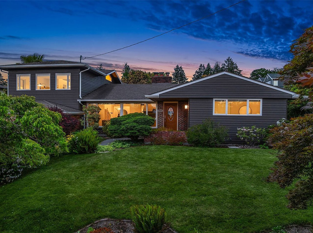 Beautiful Bellevue Residence